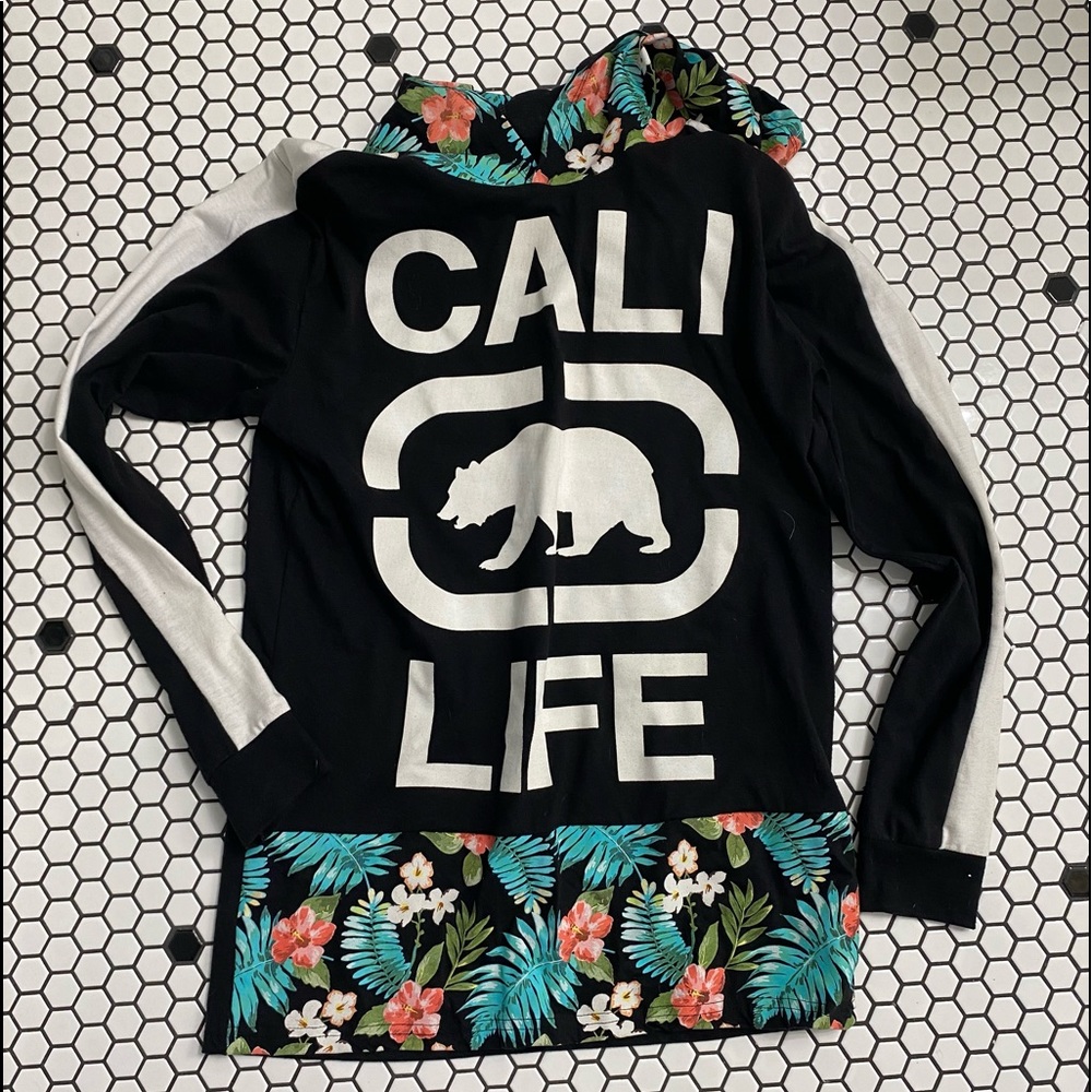 Launder hoodie size medium